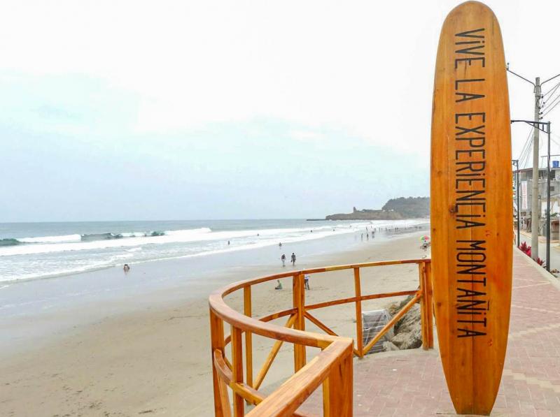 Malecón de Montañita