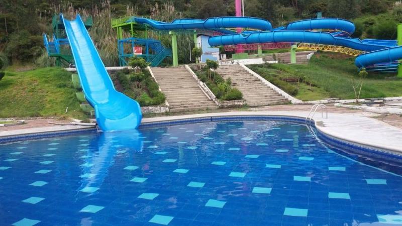 Parque Acuático los Elenes