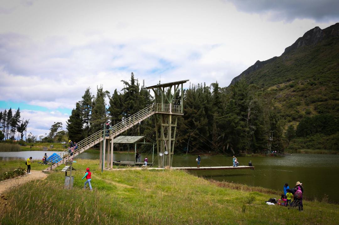 Senderos y paisaje de Laguna de Busa