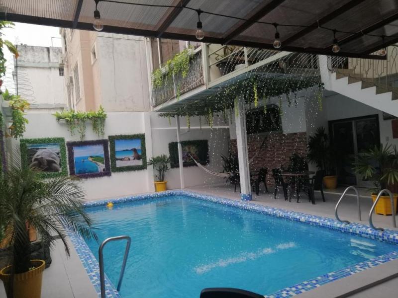 Hostal Perla Real Inn