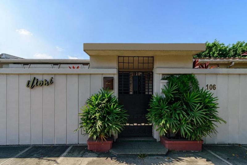 Ilioni Boutique Hotel