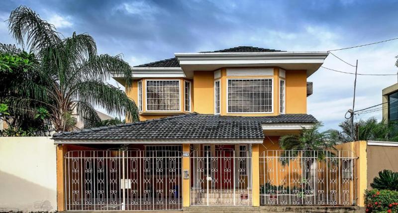 Cesar's House Guayaquil Home Rental
