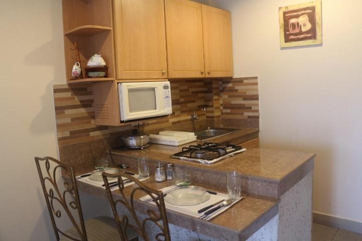 El Patio Suites