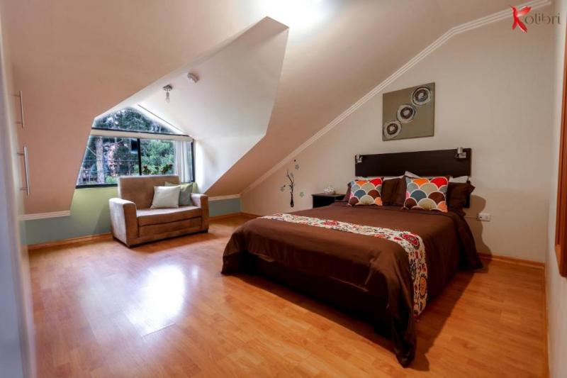 Hostal Kolibri B&B