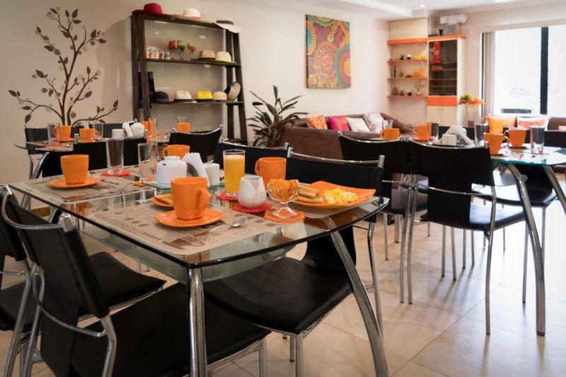Hostal Kolibri B&B