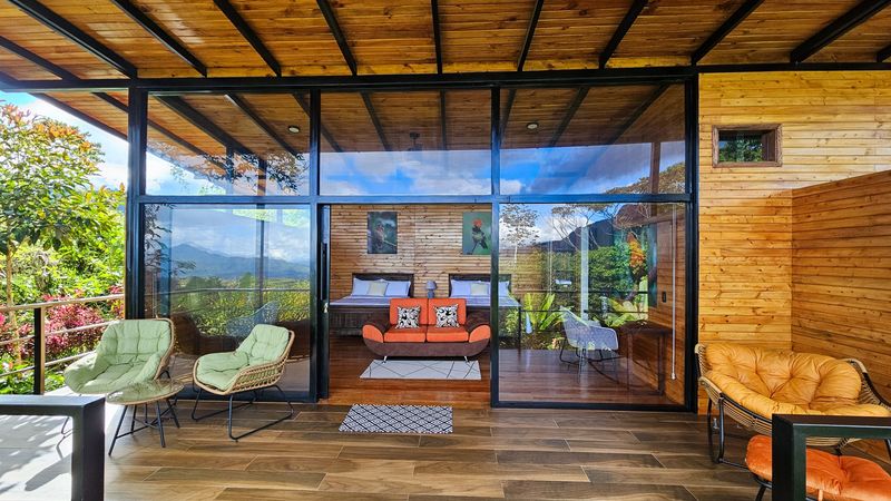 Buglas Birding Lodge