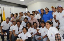 Surfistas ecuatorianos apuntan a Certificación ISA