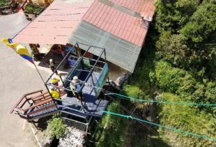 Imagen Columpio La Bestia