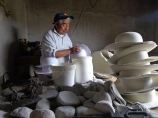 Imagen elaboración de sombreros