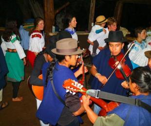 Imagen Noche cultural en Muyu