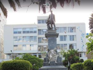 Monumento a Juan Montalvo