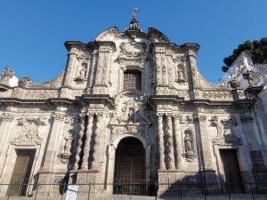 Imagen Fachada Compañía de Jesús