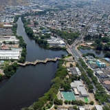 Imagen El Estero Salado y el puente Z
