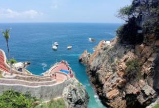 El Triángulo Dorado México + Taxco + Acapulco