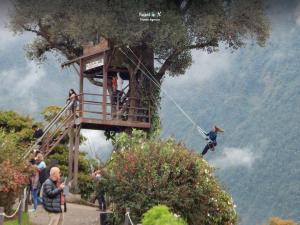 Imagen Columpio en Baños