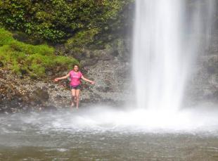 Imagen Cascada Hola Vida