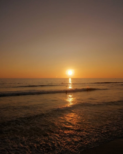 Ocaso en el mar 